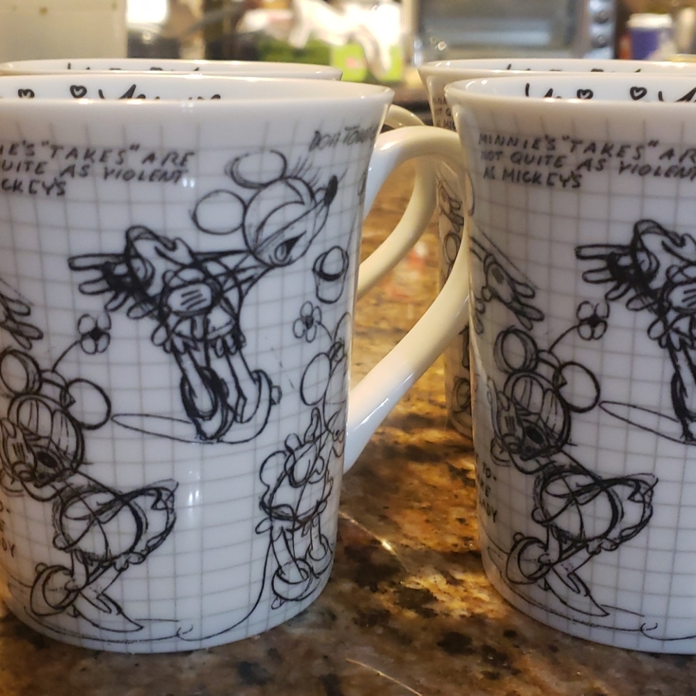 Set of 4 Minnie Sketch Mugs